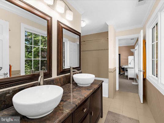 Bathroom, Dual Sink Vanities, Interior