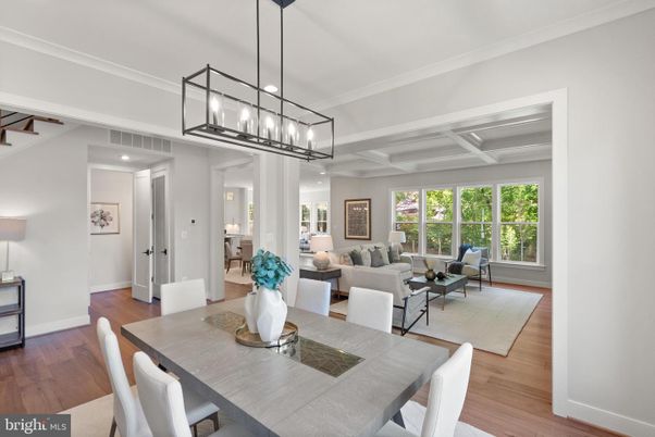 Dining room, Interior, Living room, Pendant Lights, Recessed Lighting, Wood Texture Flooring