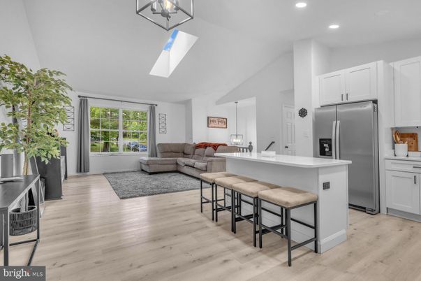 Interior, Kitchen, Living room, Pendant Lights, Recessed Lighting, Stainless Steel Appliances, Wood Texture Flooring
