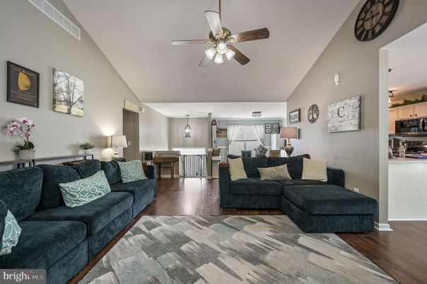 Dining room, Interior, Kitchen, Living room, Pendant Lights, Stainless Steel Appliances, Wood Texture Flooring