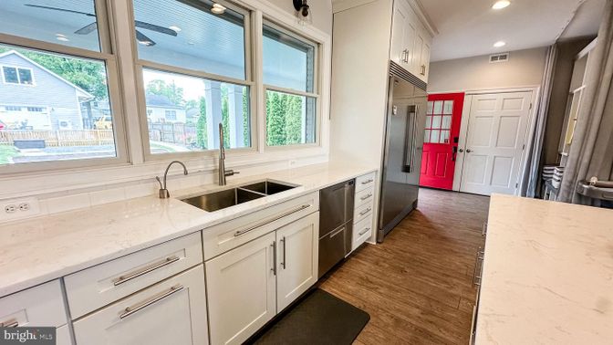 Interior, Kitchen, Recessed Lighting, Wood Texture Flooring