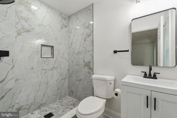 Bathroom, Interior, Marble Walls