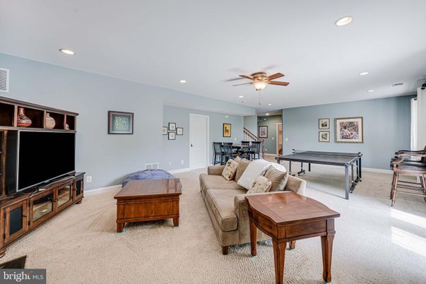 Billiard Table, Game Room, Interior, Living room, Recessed Lighting