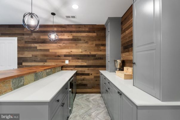 Interior, Pendant Lights, Recessed Lighting, Wooden Walls
