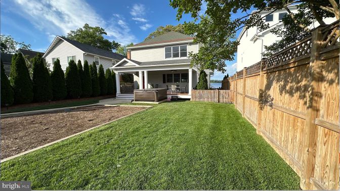 Backyard, Exterior, Hot Tub