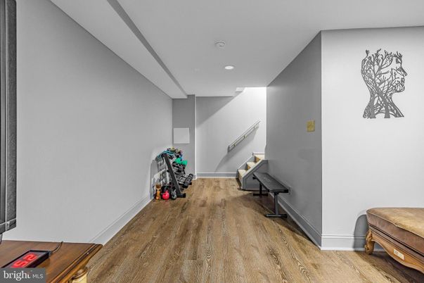 Interior, Piano, Recessed Lighting, Wood Texture Flooring