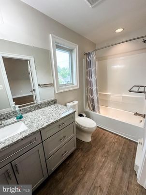 Bathroom, Interior, Recessed Lighting, Wood Texture Flooring