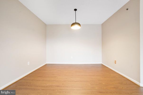 Empty room, Interior, Pendant Lights, Wood Texture Flooring