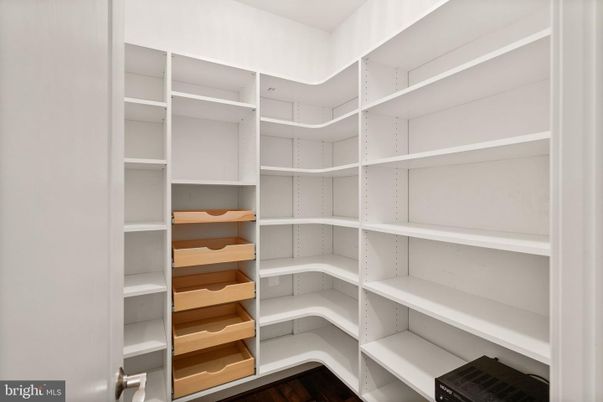 Interior, Walk-in Closets