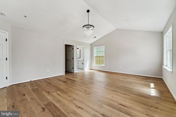 Chandelier, Empty room, Interior, Wood Texture Flooring