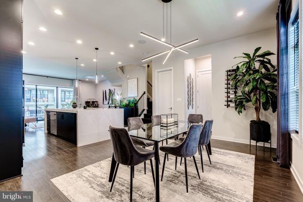 Dining room, Interior, Kitchen, Pendant Lights, Recessed Lighting, Wood Texture Flooring