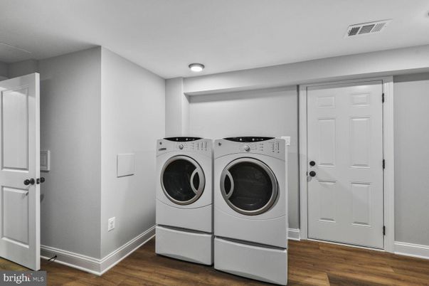 Interior, Recessed Lighting, Utility Closets, Washer, Wood Texture Flooring