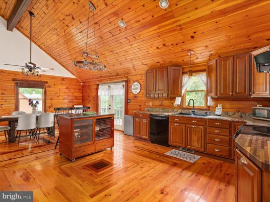Dining room, Interior, Kitchen, Pendant Lights, Wooden Ceilings, Wood Texture Flooring, Wooden Walls