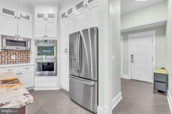 Interior, Kitchen, Stainless Steel Appliances, Wood Texture Flooring