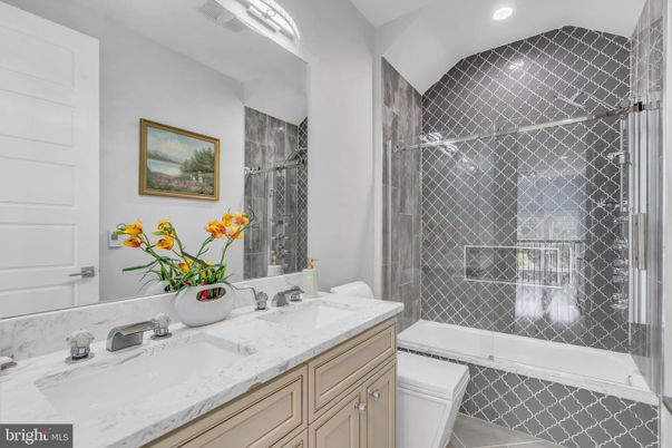 Bathroom, Dual Sink Vanities, Glass Shower, Interior, Recessed Lighting