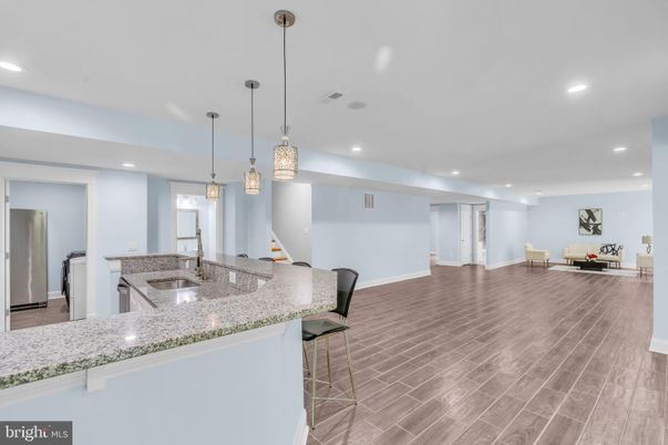 Interior, Kitchen, Pendant Lights, Recessed Lighting, Wood Texture Flooring
