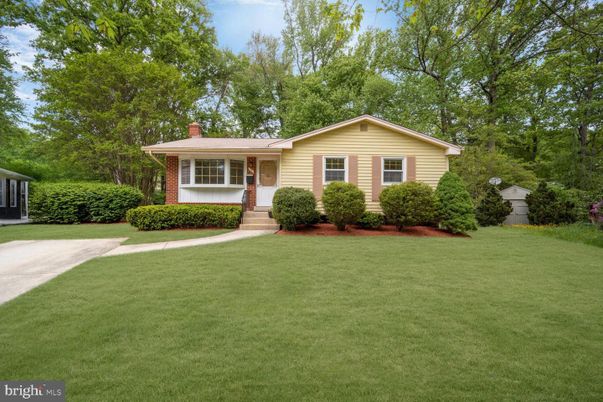 Backyard, Exterior, Facade, Brick Facade, Ranch
