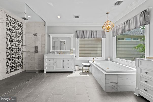 Bathroom, Interior, Pendant Lights, Recessed Lighting