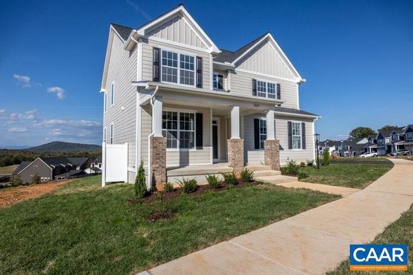 Exterior, Facade, Farmhouse