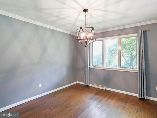 Empty room, Interior, Pendant Lights, Wood Texture Flooring