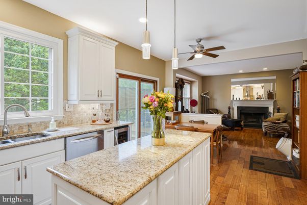 Fireplace, Interior, Kitchen, Pendant Lights, Recessed Lighting, Wood Texture Flooring