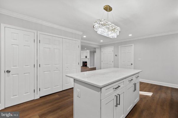 Chandelier, Interior, Kitchen, Recessed Lighting, Wood Texture Flooring