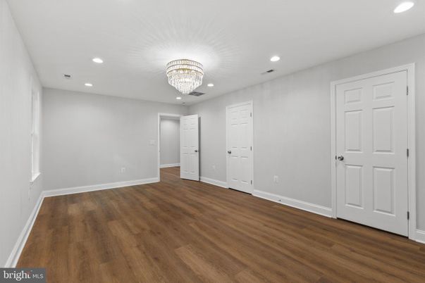 Chandelier, Empty room, Interior, Recessed Lighting, Wood Texture Flooring