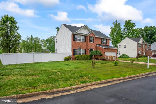 Exterior, Facade, Brick Facade, Farmhouse