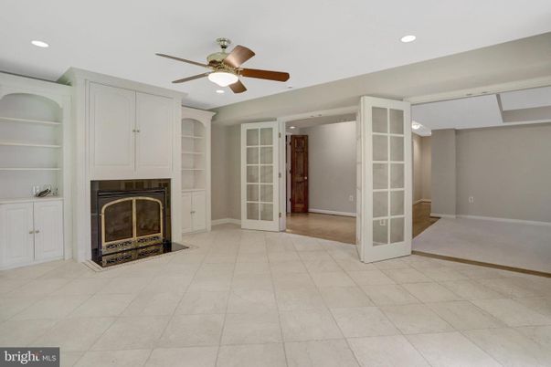 Empty room, Fireplace, Interior, Recessed Lighting