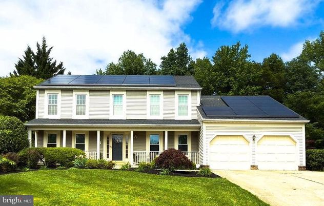 Attached, Exterior, Facade, Solar Panels, Georgian