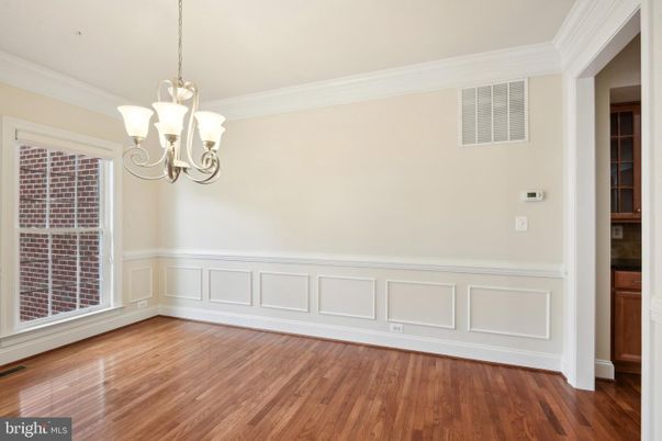 Chandelier, Empty room, Interior, Wood Texture Flooring
