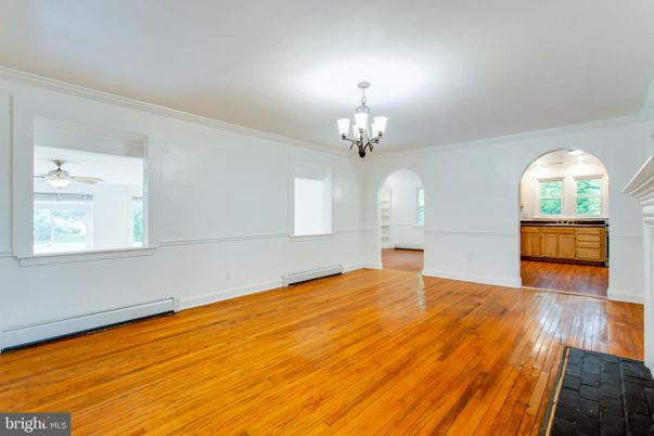 Chandelier, Empty room, Interior, Wood Texture Flooring