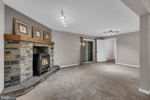 Empty room, Fireplace, Interior
