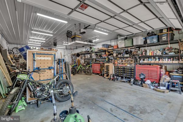 Garage, Interior