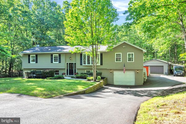 Attached, Detached Garage, Exterior, Facade, Raised Ranch