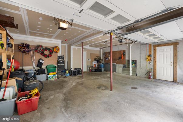 Garage, Interior, Recessed Lighting