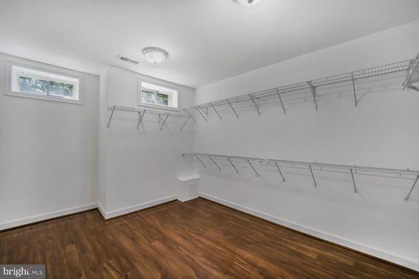 Interior, Walk-in Closets, Wood Texture Flooring
