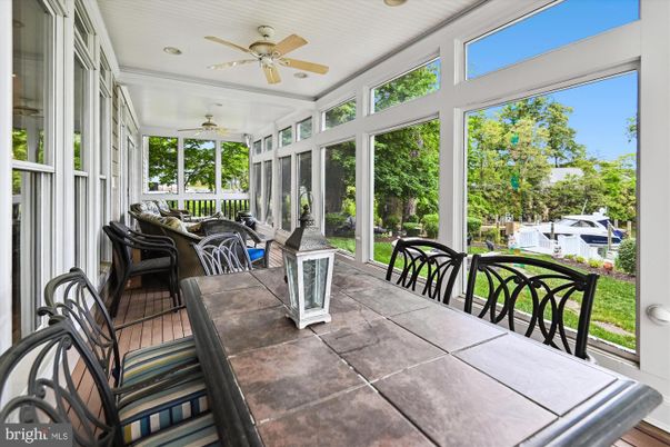Dining room, Interior, Recessed Lighting, Sun Room