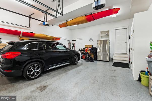 Garage, Interior
