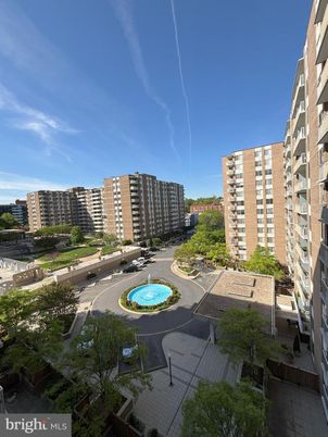 Exterior, Pool, Other, Skyline