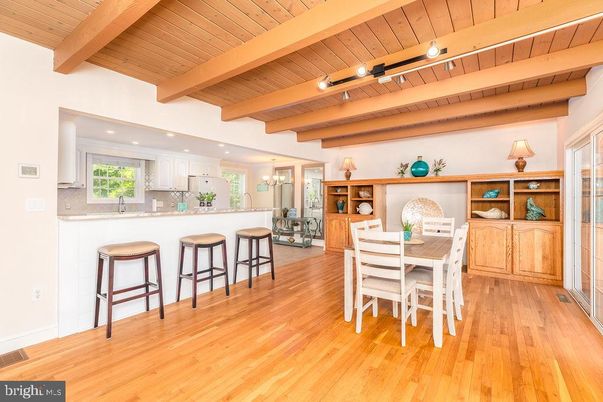 Dining room, Interior, Kitchen, Pendant Lights, Recessed Lighting, Wooden Beams, Wooden Ceilings, Wood Texture Flooring