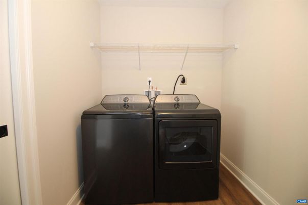 Interior, Utility Closets, Washer, Wood Texture Flooring