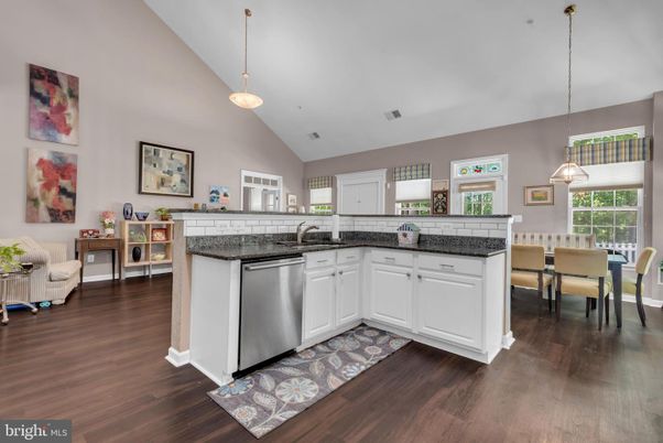Dining room, Interior, Kitchen, Pendant Lights, Wood Texture Flooring