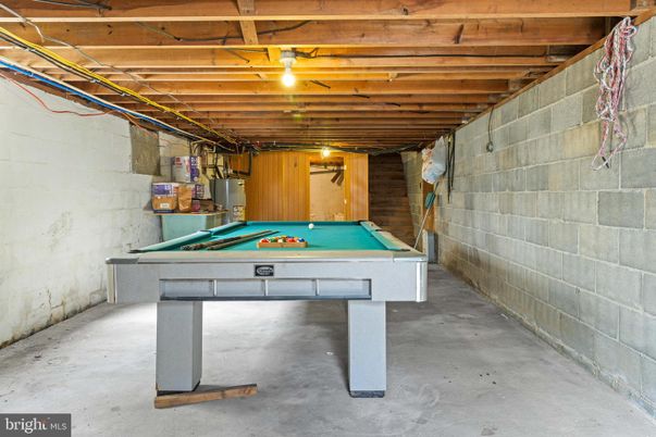 Billiard Table, Game Room, Interior, Wooden Beams