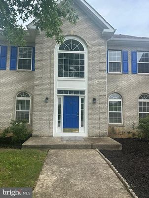Exterior, Facade, Brick Facade, Brick Traditional