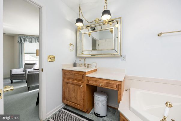 Bathroom, Interior, Pendant Lights