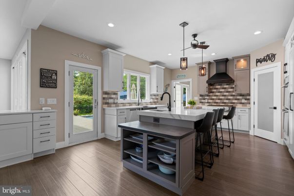 Interior, Kitchen, Pendant Lights, Recessed Lighting, Wood Texture Flooring