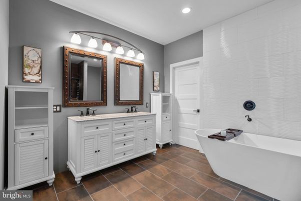 Bathroom, Dual Sink Vanities, Free Standing Baths, Interior, Recessed Lighting