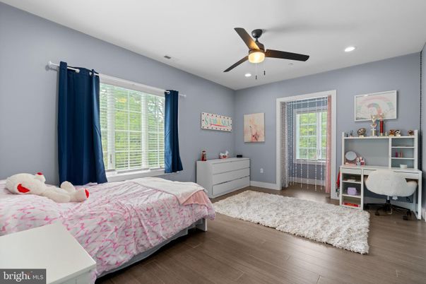 Bedroom, Home Office, Interior, Recessed Lighting, Wood Texture Flooring
