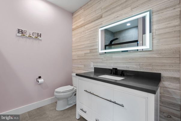 Bathroom, Interior, Recessed Lighting, Wooden Walls
